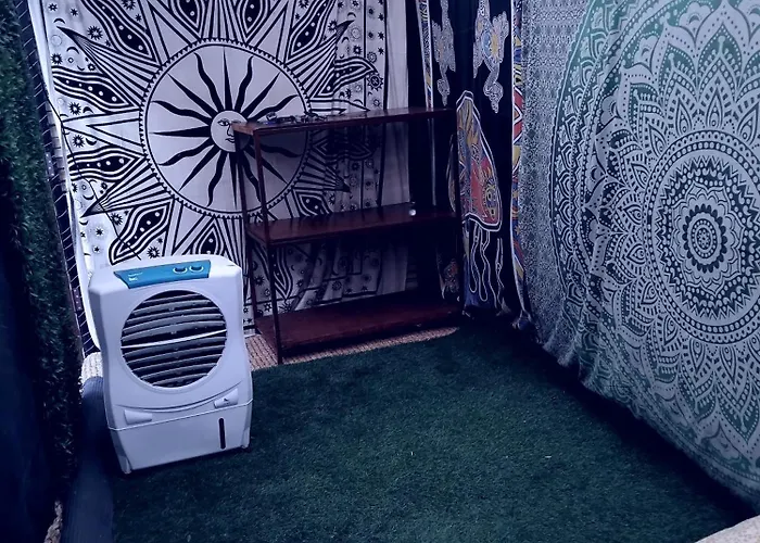 Campsite Mystic Vibes Fitness -modern Yogi Commune