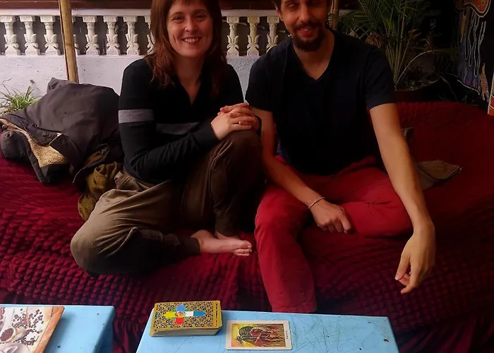 Mystic Vibes Fitness -modern Yogi Commune Kemping Katmandu