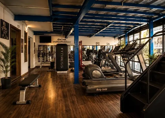 Kemping Mystic Vibes Fitness -modern Yogi Commune *